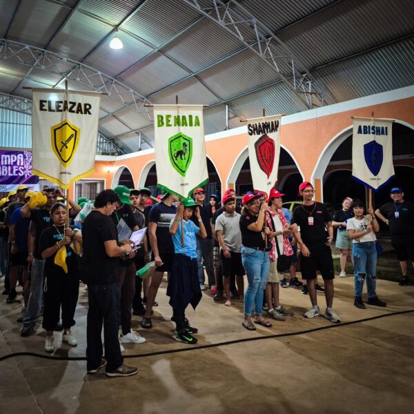 01 600x600